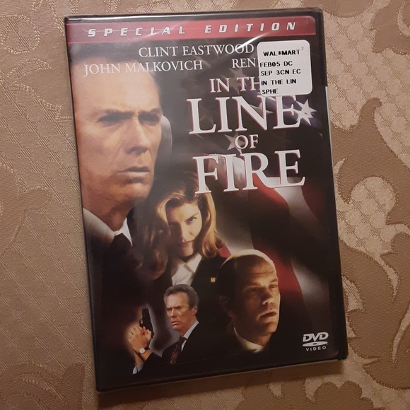 In The Line Of Fire DVD - Picture 1 of 3